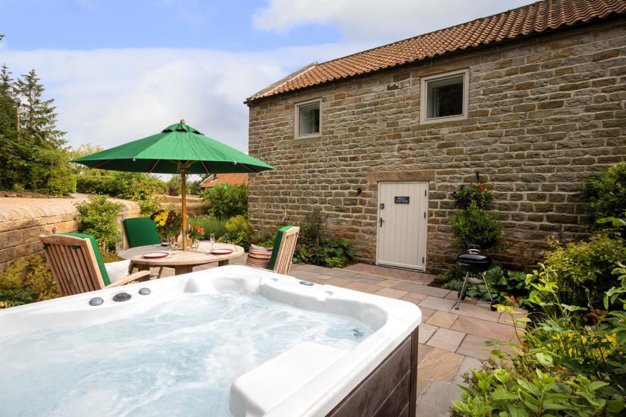 Thirley Cotes Farm Cottages Scarborough Exterior photo